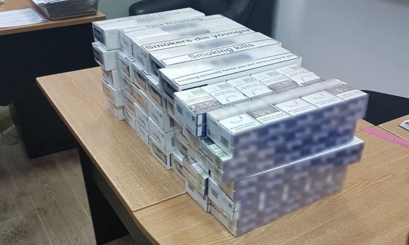 Ţigarete de contrabandă cu destinaţia Italia, descoperite la Vama Stânca - FOTO