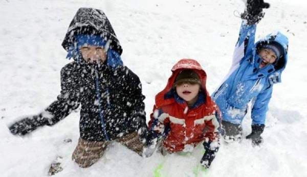 Elevii au parte de una dintre cele mai lungi vacanţe de iarnă din ultimii 18 ani. Câte zile libere urmează!