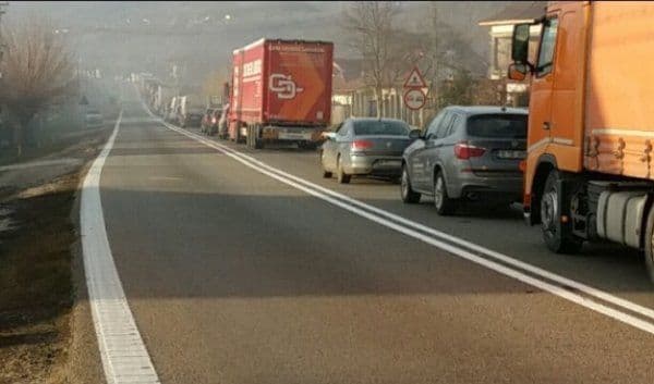 Măsuri în punctele de frontieră şi restricţii pentru autovehiculele de mare tonajpe teritoriul Ungariei