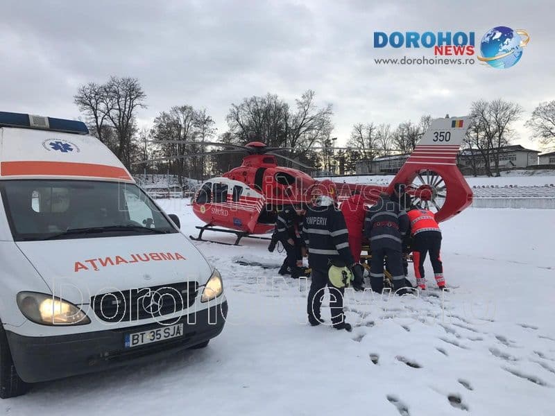 Tânăr, victimă a unei agresiuni, preluat de la Dorohoi de elicopterul SMURD - FOTO