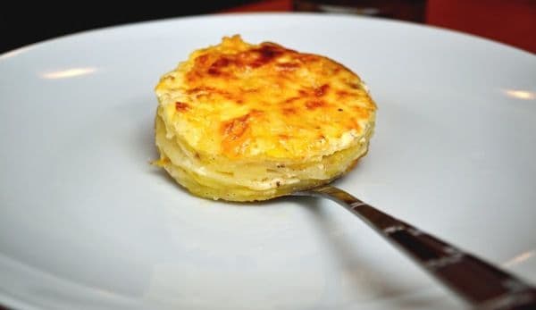 Cartofi Dauphinoise