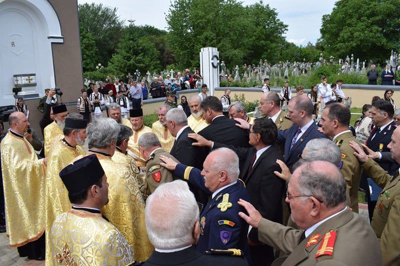 ziua eroilor botosani 12