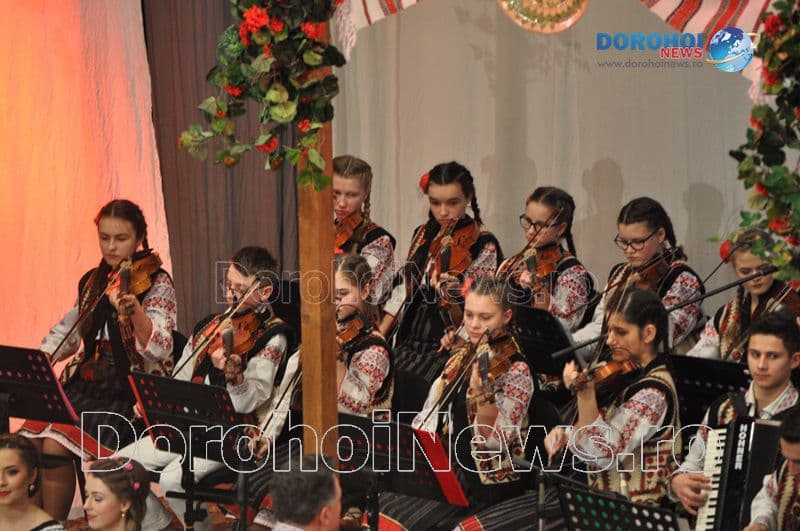 Spectacol Fetele din Botosani_11