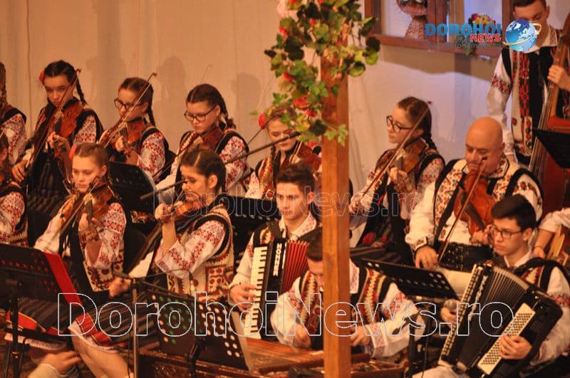 Spectacol Fetele din Botosani_12
