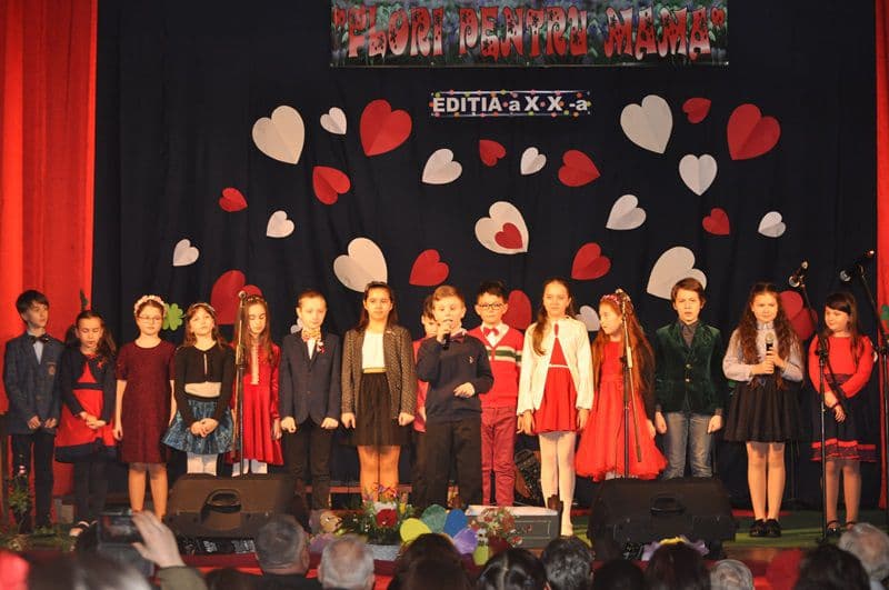 Flori pentru mama 2018_prima seara_03