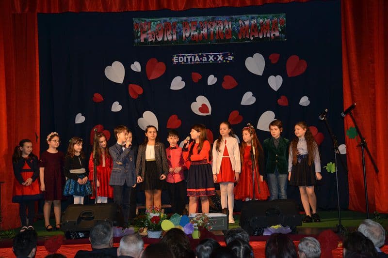 Flori pentru mama 2018_prima seara_15
