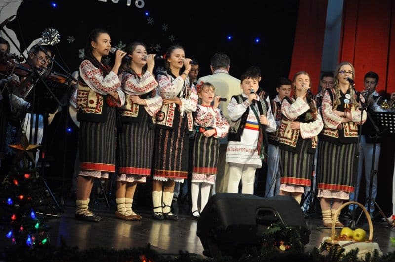 Carnavalul Zapezii_Folclor_ (5)
