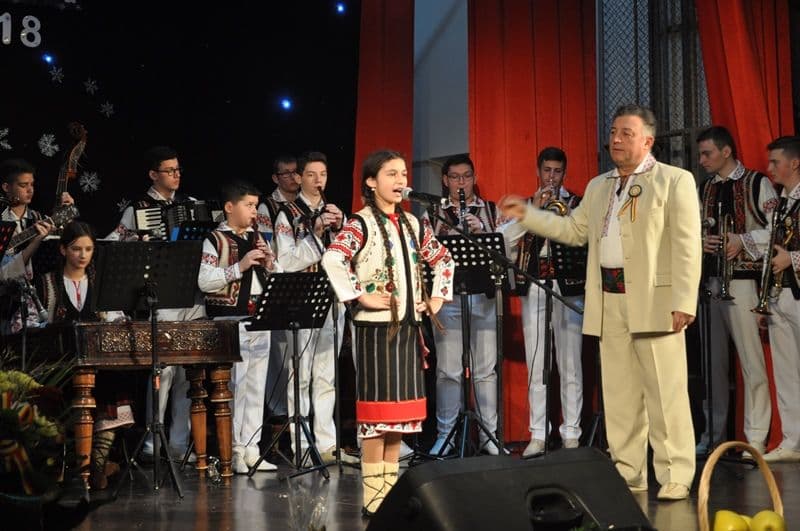 Carnavalul Zapezii_Folclor_ (12)