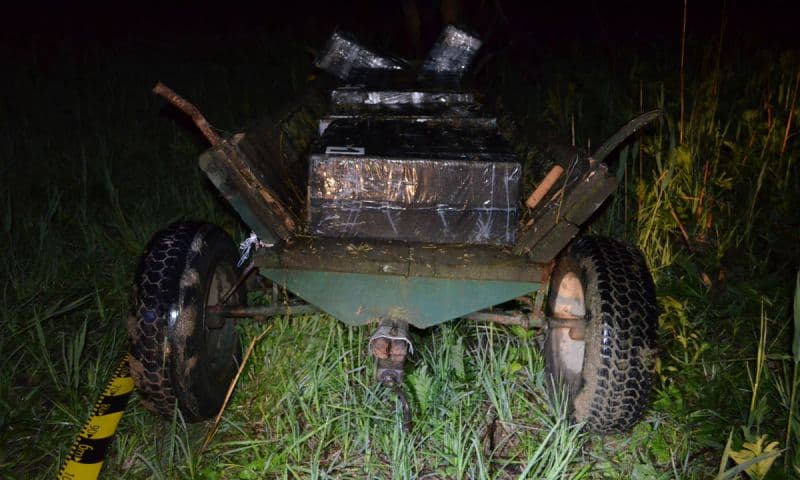 Contrabandist oprit cu focuri de arma (2)
