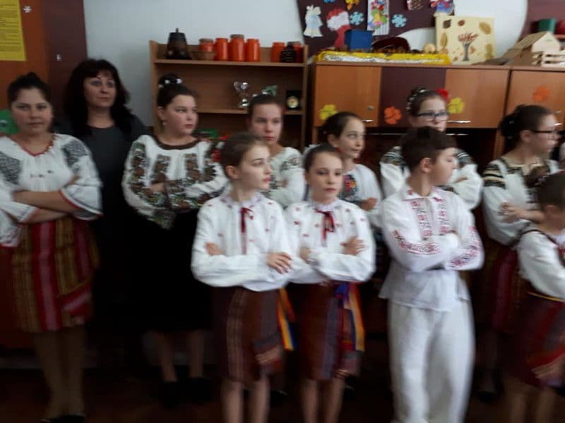 Scoala Iezer 04