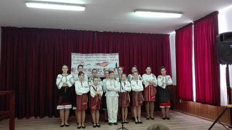 Scoala Iezer 18