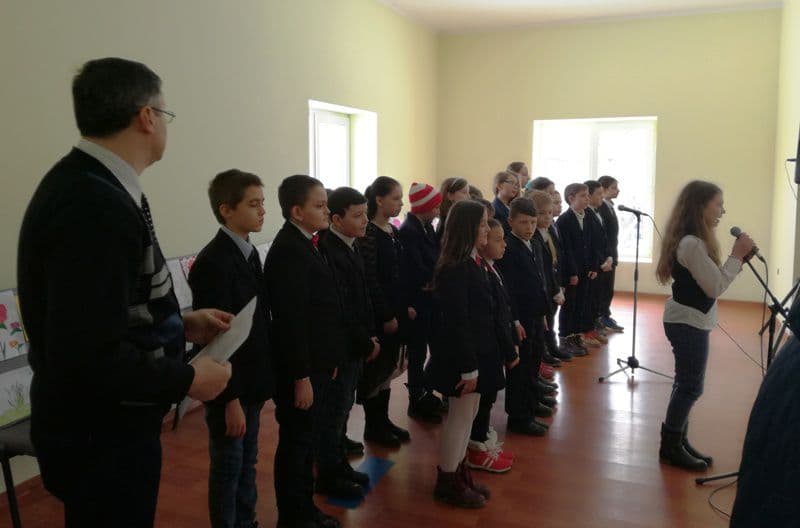 8 martie la scoala broscauti (5)