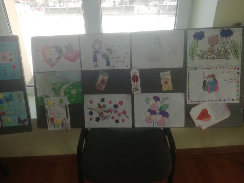 8 martie la scoala broscauti (9)