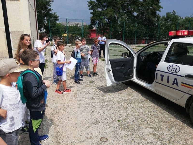 scoala 8 dorohoi 13