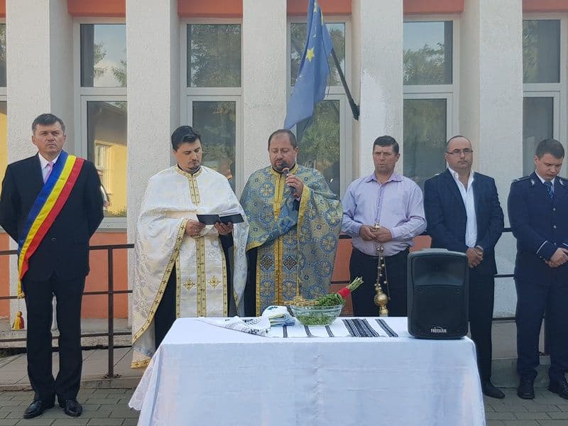 ibanesti inceput an scolar 01