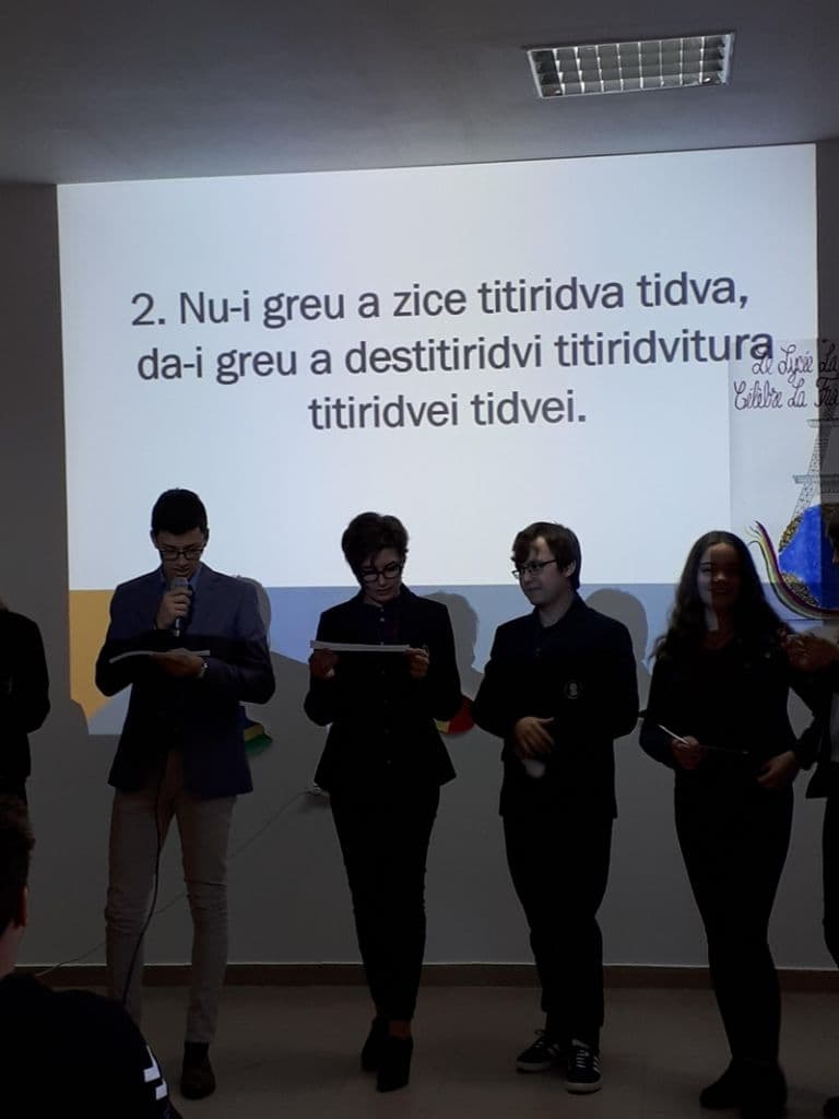 Ziua Mondiala a Invatamantului - Regina Maria Dorohoi_08