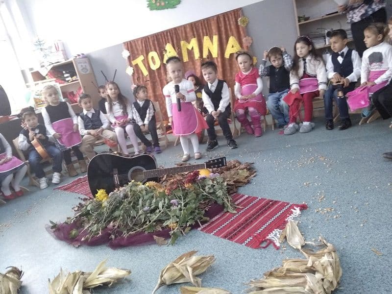pe cararile toamnei 04