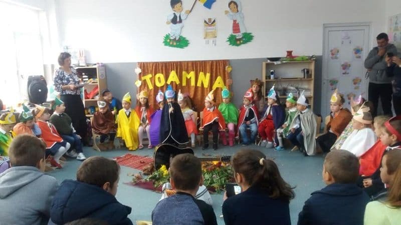pe cararile toamnei 06