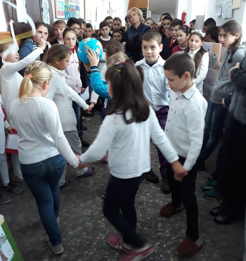 Activitate Scoala Braesti 12