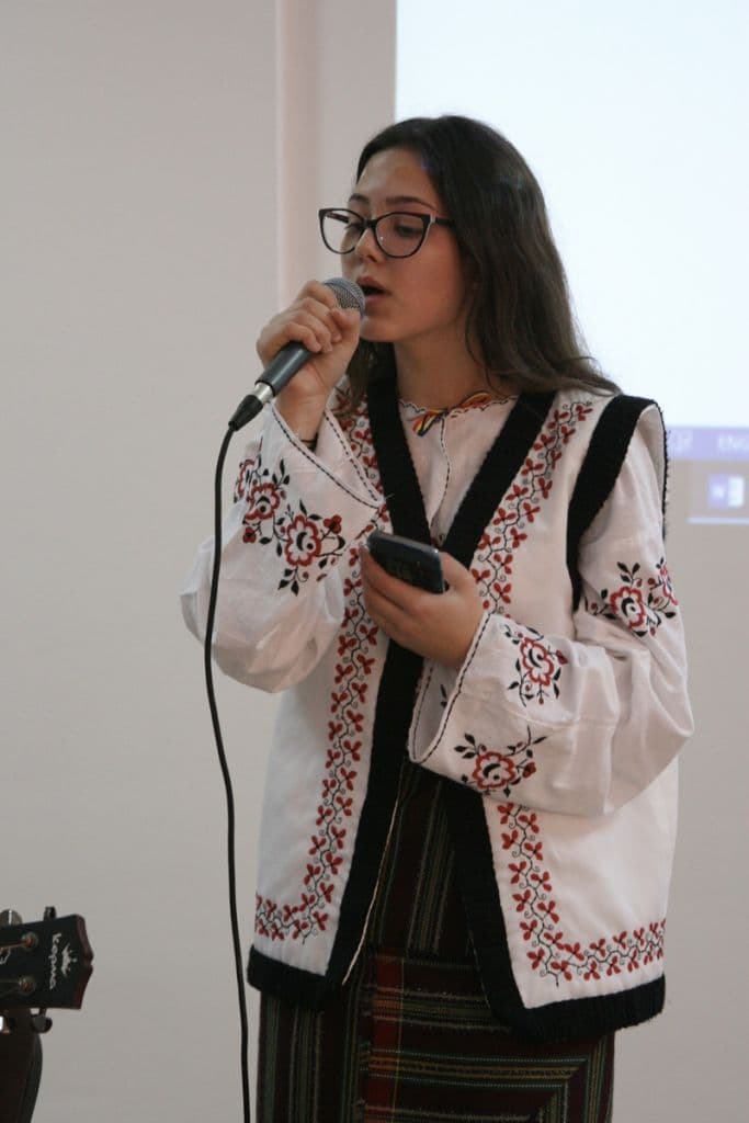 Regina Maria Dorohoi 15