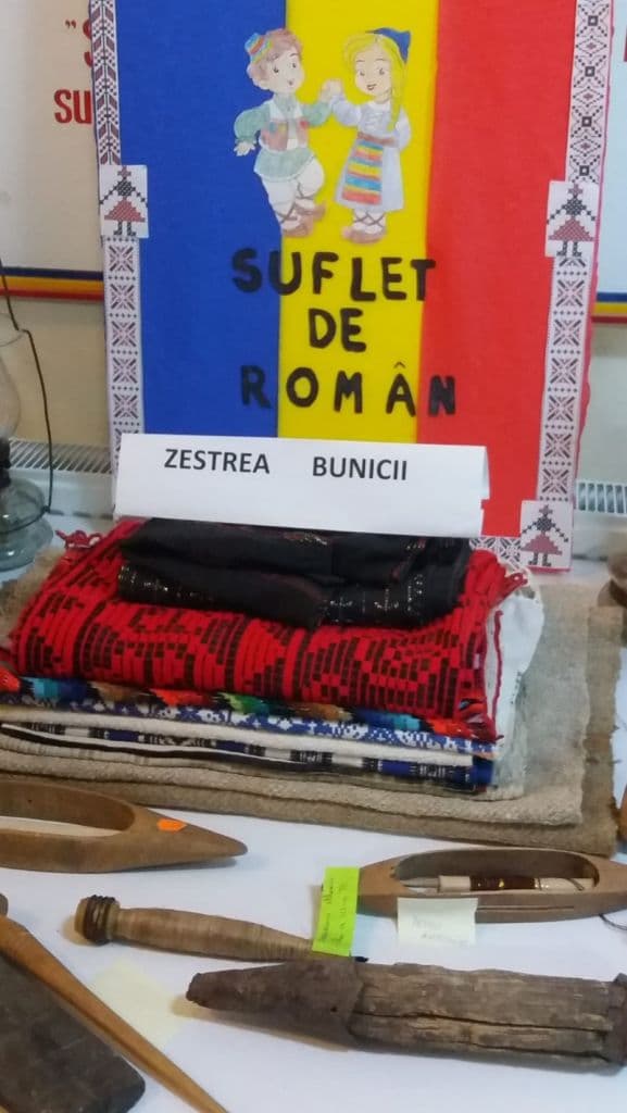 Centenar Scoala 8_04