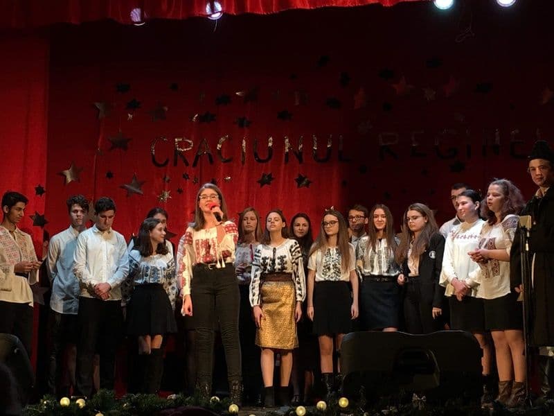 spectacol regina 13