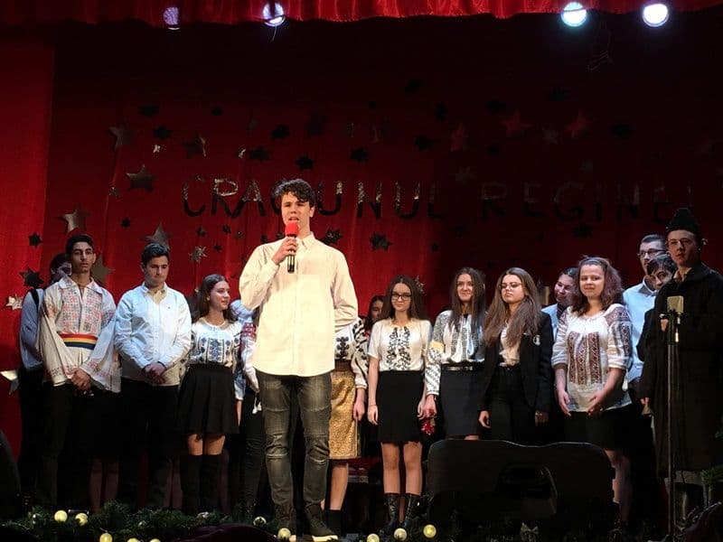 spectacol regina 16