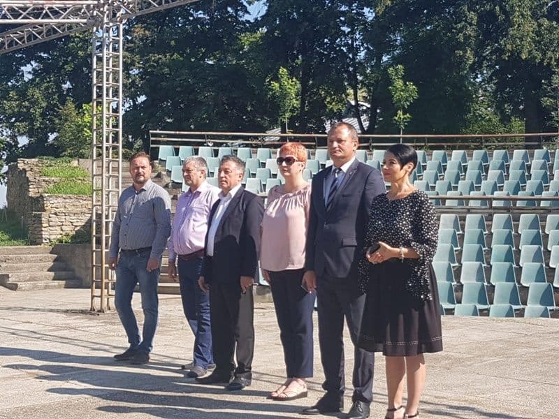 premiere tabara ISU 06
