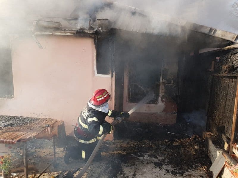 incendiu casa Stauceni 04