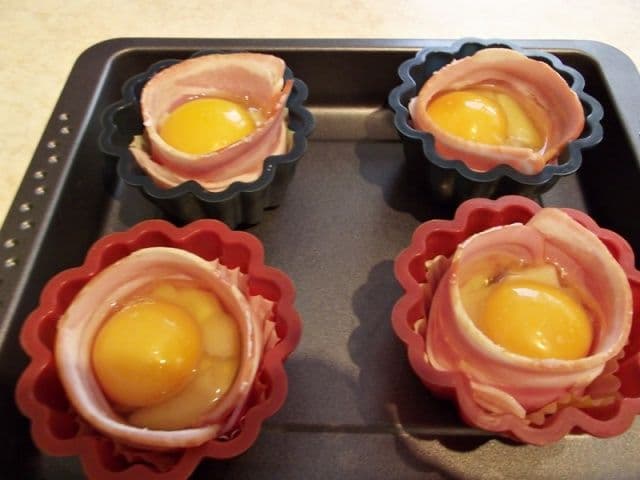 oua-in-cosulete-de-bacon-3