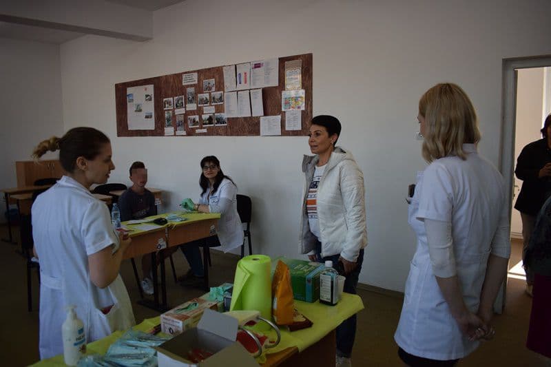Caravana cu medici 12