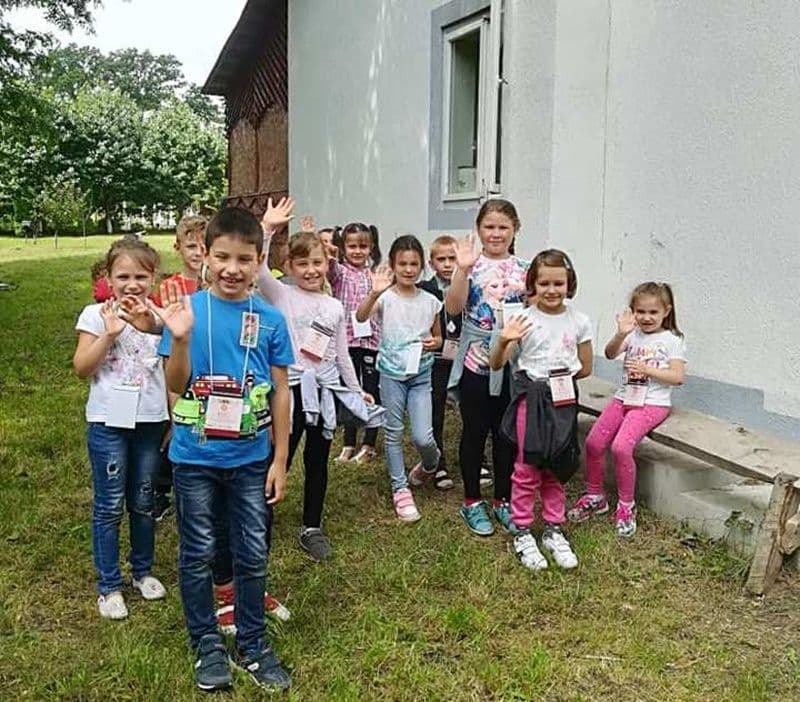 Tabara din pridvorul satului 07