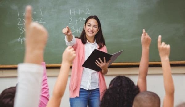 Se schimbă din nou programa şcolară la clasele V-VIII. Anunţul a fost făcut de ministrul Educaţiei, Ecaterina Andronescu