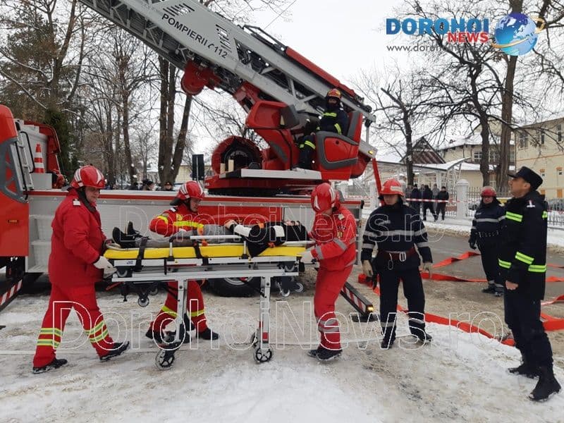 Incendiu la Cinema „Melodia” Dorohoi: Exercițiu de amploare a pompierilor dorohoieni – VIDEO/FOTO
