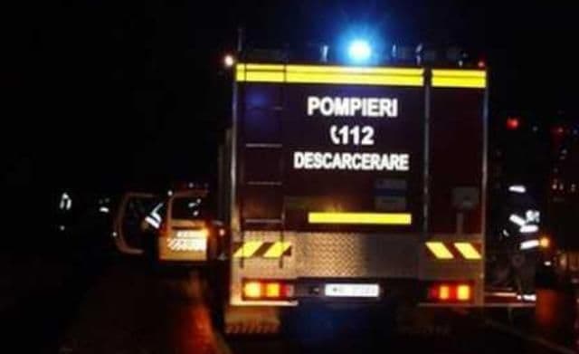 Accident! O mașină a căzut de pe un pod la Păltiniș
