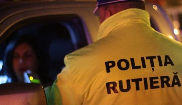 ACCIDENT la Botoșani: Beat la volan, a pătruns pe contrasens și a intrat în coliziune cu alt autoturism