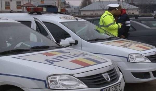 Vânzători ambulanți lăsați fără marfă și amendați pentru comerț ilicit la Darabani