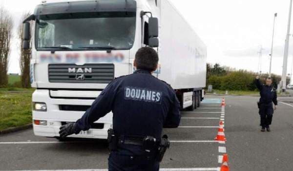 Un șofer român de TIR a primit o amendă de 424.000 de euro! După ce i-a auzit povestea, judecătorul l-a condamnat la 4 ani de închisoare