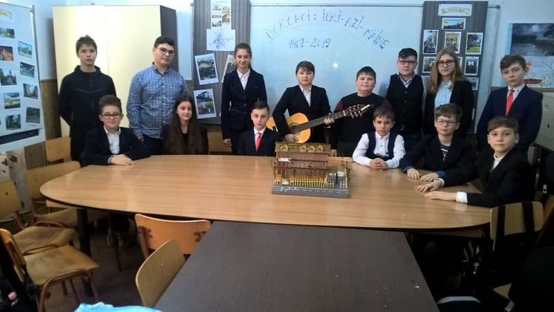 Școala Gimnazială „Mihail Kogălniceanu”: Dorohoi: Ieri – Azi – Mâine - FOTO