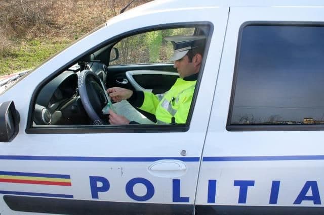 Șoferi cercetați de polițiștii din Dorohoi și Darabani pentru viteză și conducere fără permis