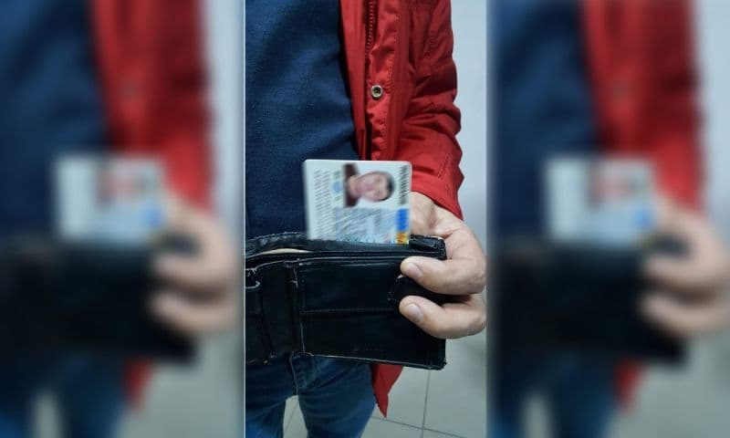 Carte de identitate falsă, descoperită la controlul de frontieră