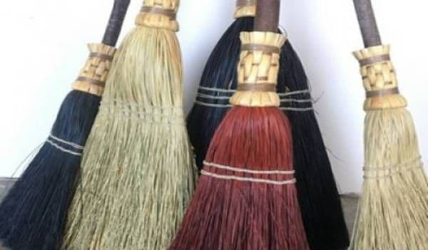 5 lucruri pe care să NU le dai cu împrumut. Dacă o faci, atragi ghinionul!