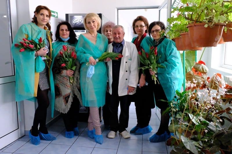 Doamnele din PSD Botoșani au oferit mărțișoare unor femei speciale - FOTO