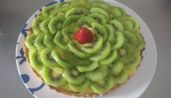 Tartă cu kiwi