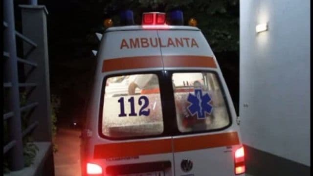 Bărbat ajuns în stare gravă la Spitalul Dorohoi după ce un copac a căzut peste el