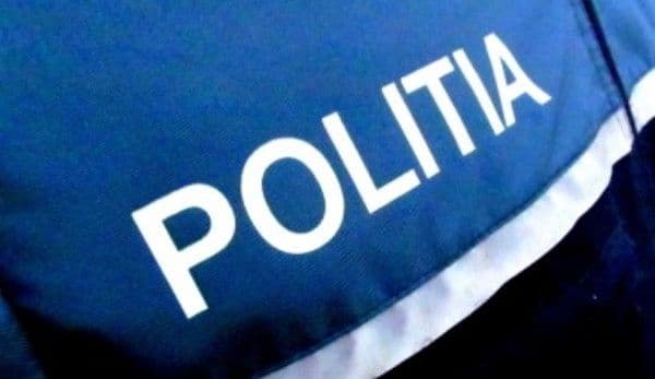 Peste 400 de pachete cu țigări au fost confiscate într-o acţiune a poliţiştilor din Darabani