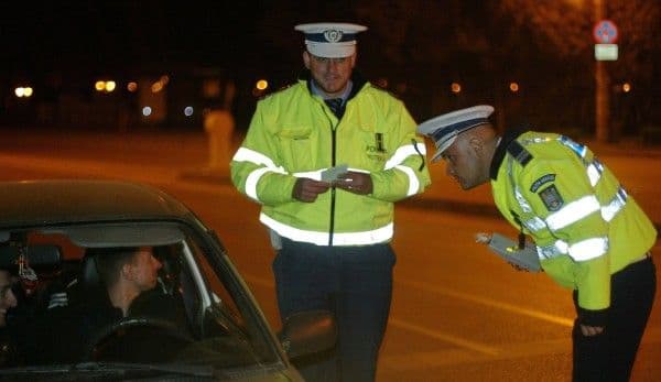 Razii ale polițiștilor botoșăneni. Nefolosirea centurii de siguranţă, vedeta amenzilor în săptămâna care a trecut