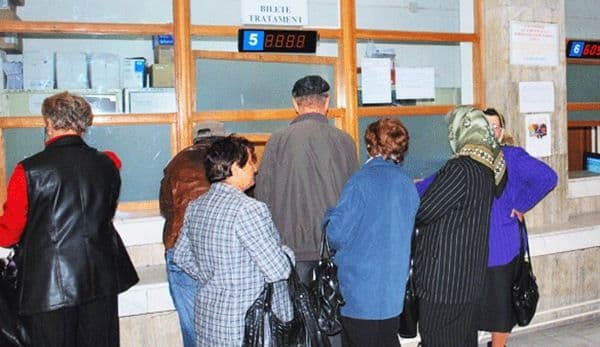 A început distribuirea biletelor de tratament în stațiunile balneare