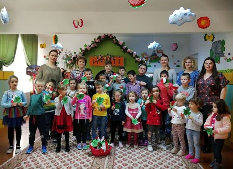Peste cinci mii de preșcolari au participat la cea de-a patra ediție a campaniei interjudeţene „Un gând bun de mărţişor”- FOTO