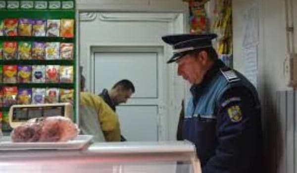 Polițiștii, în control la agenții economici din Mihăileni. S-a lăsat cu amenzi și confiscari pentru comercializarea ilegală a unor mărfuri